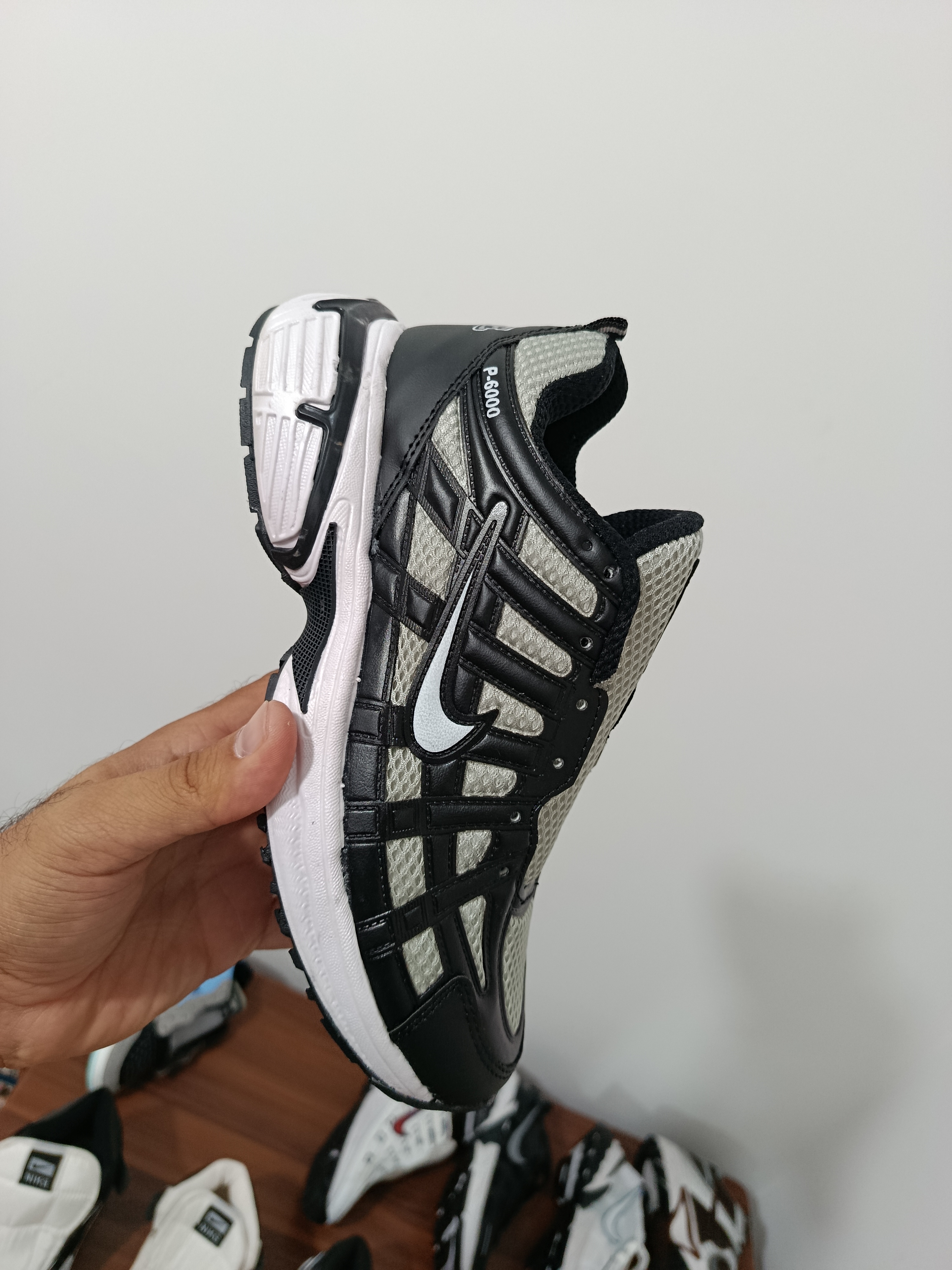 نایک p 6000 زنانه